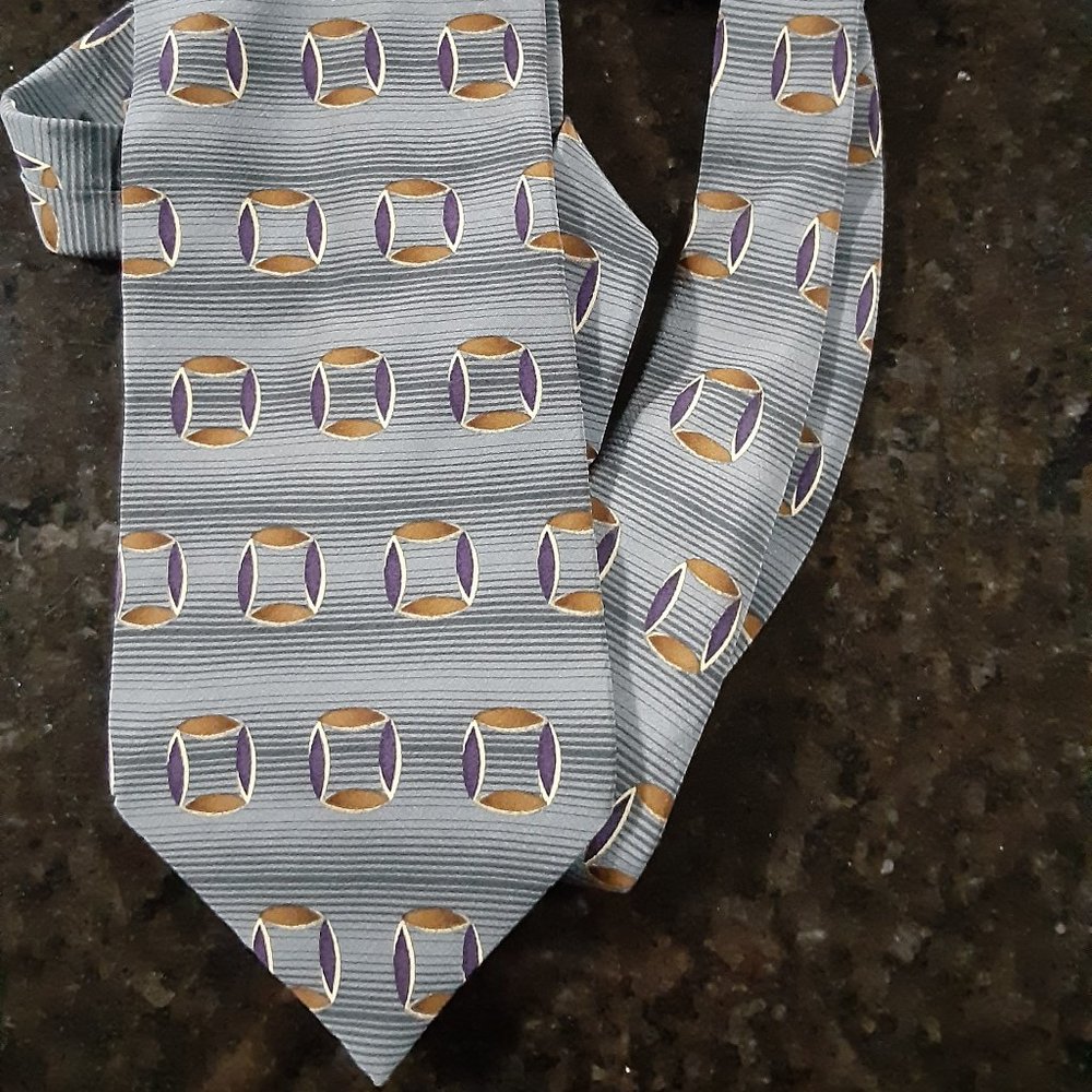 Bill Blass Necktie..100% Silk..New!   #6